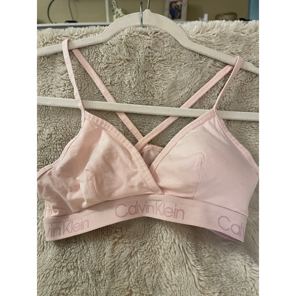 Calvin Klein Pink Women's Bra Size Medium Knit Lightly lined